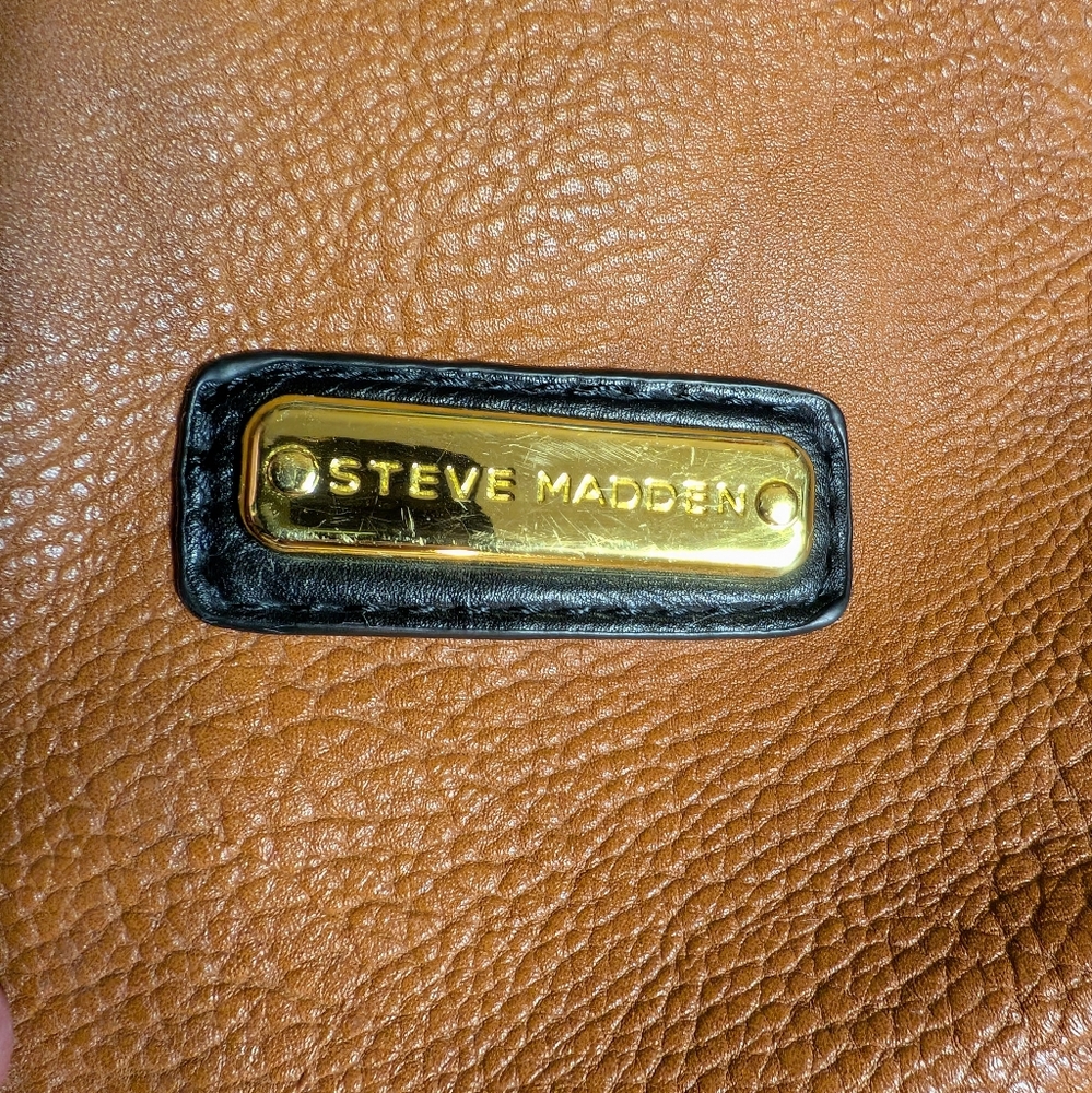 Steve Madden Shoulder Bag, EUC! - Picture 10 of 12